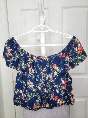Xhiliration Navy Floral Off-Shoulder Cropped Top Size L